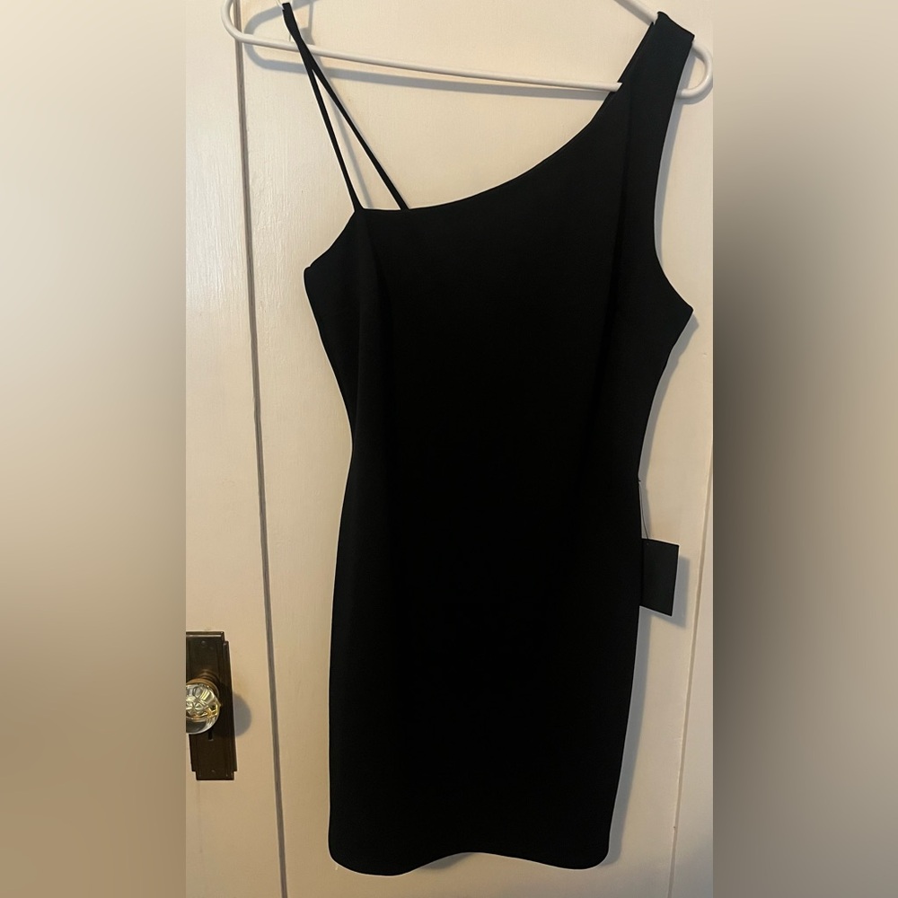 Lulus Off the shoulder Black Dress. Medium